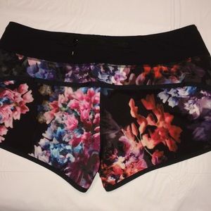 LULULEMON Speed Short: Spring Has Sprung